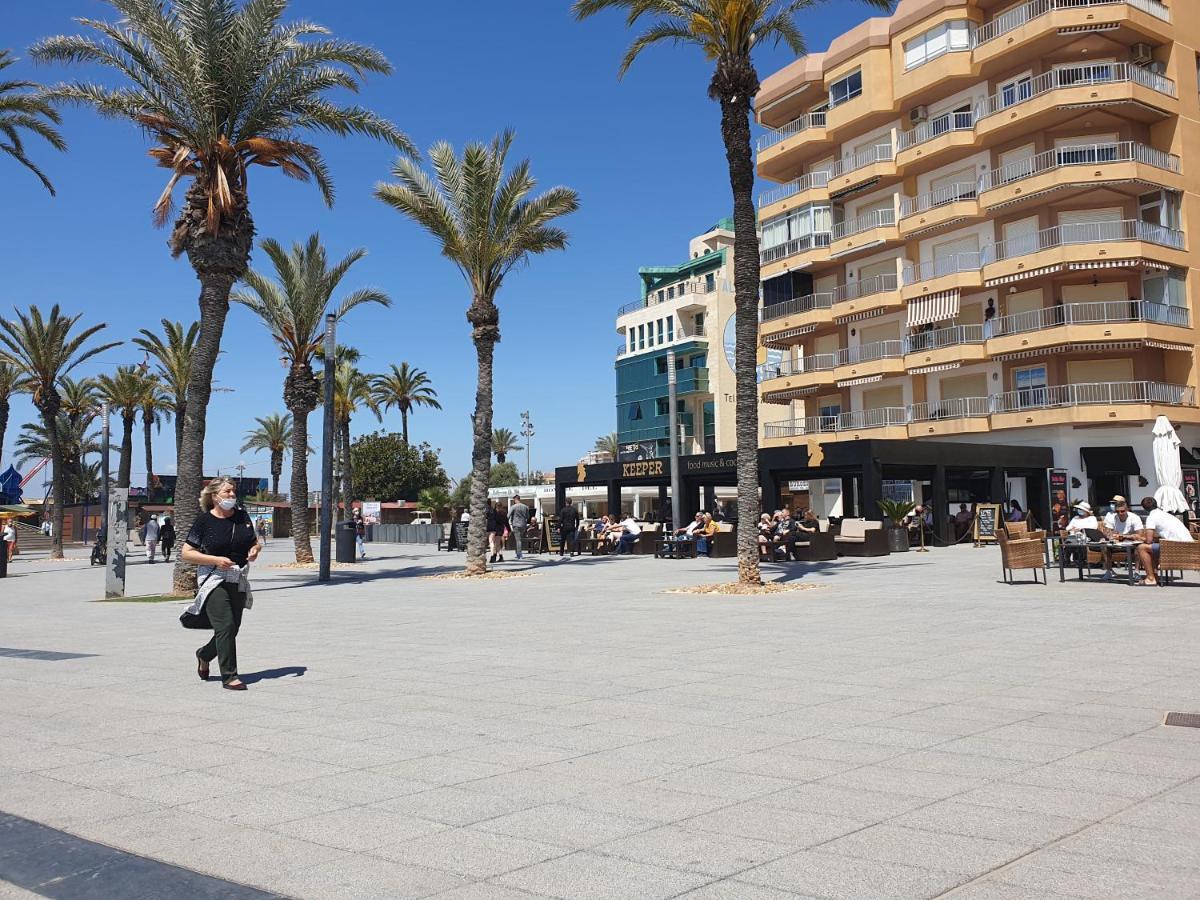Lovely 2-bed In Near Beach *